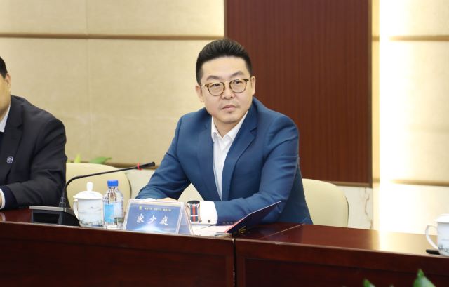 嚴(yán)昊3微信圖片_20230317102334.jpg