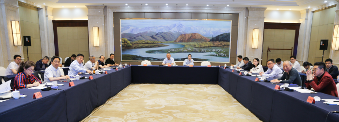 與新疆伊犁州直舉行戰(zhàn)略合作第一次對(duì)接會(huì)議1.png