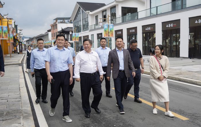 20240421-22嚴(yán)昊主席率隊赴江西省贛州市定南縣考察會談.jpg
